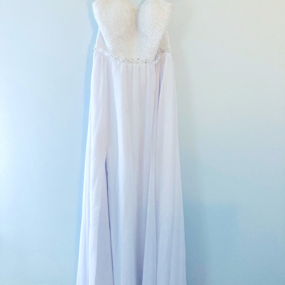 Size 0-2 White Strapless Prom Dress - Picture 1 of 5